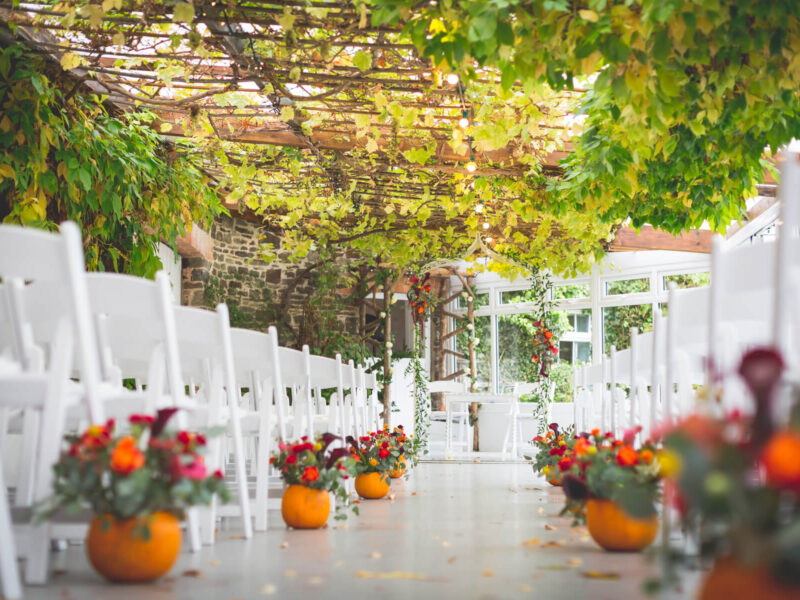 Autumn-wedding-barn-pumpkins-devon-Maria-Broome-Kaylee-Charles-N20-18