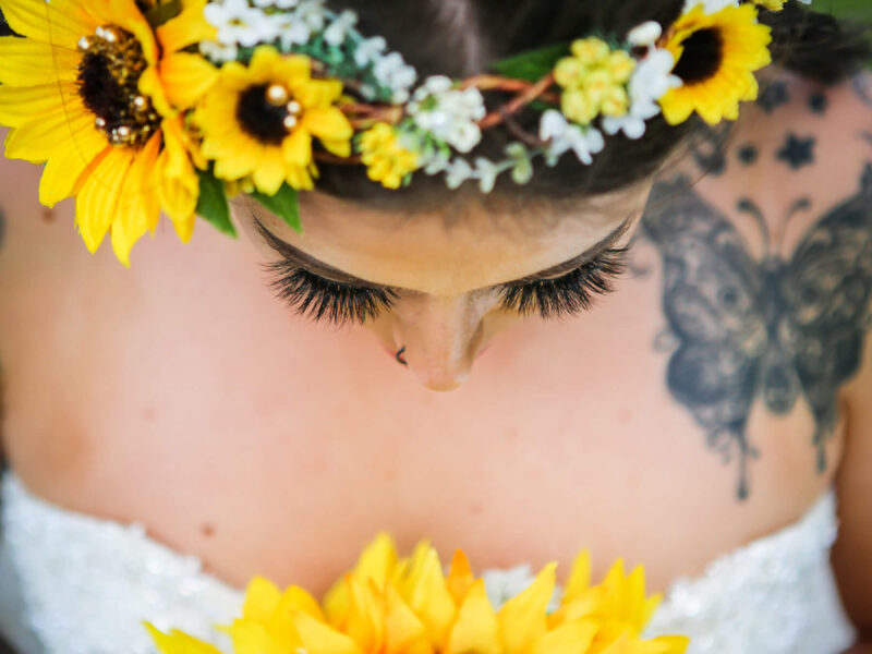Summer-country-wedding-sunflowers-devon-HarrietRhys-58