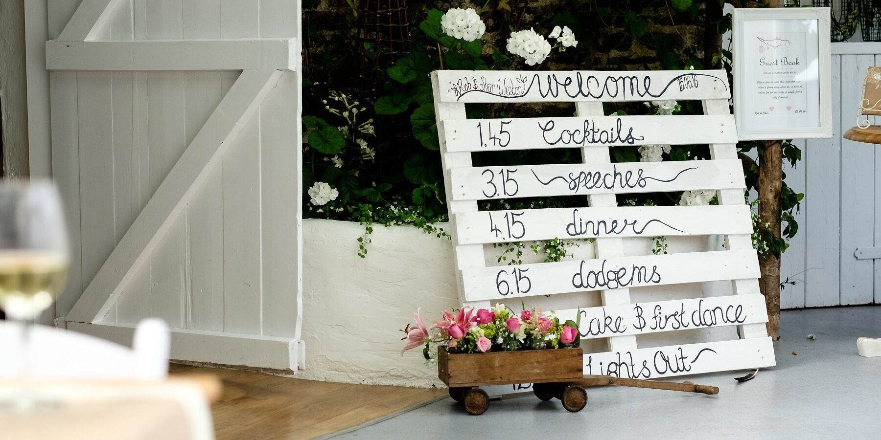 DIY wedding venue day plan