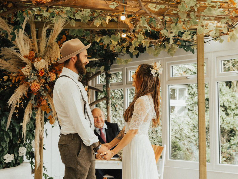 Devon wedding venue autumn steph dave flowers