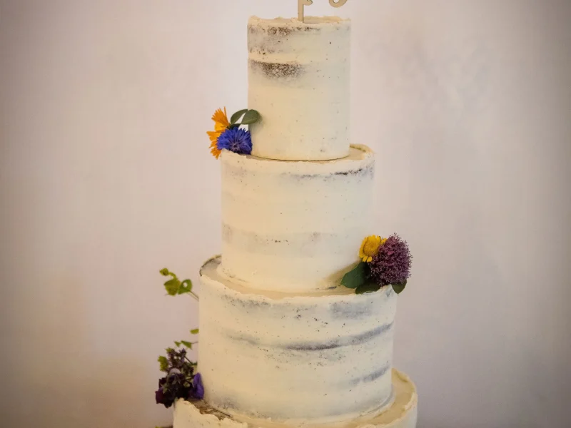 Wedding barn devon Sam&Charlotte cake